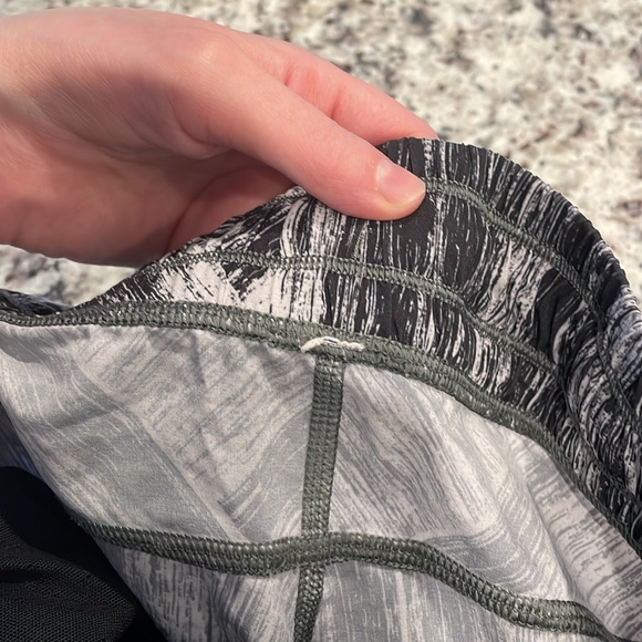 Lululemon Pants Namaskar Size 4 - Picture 8 of 12